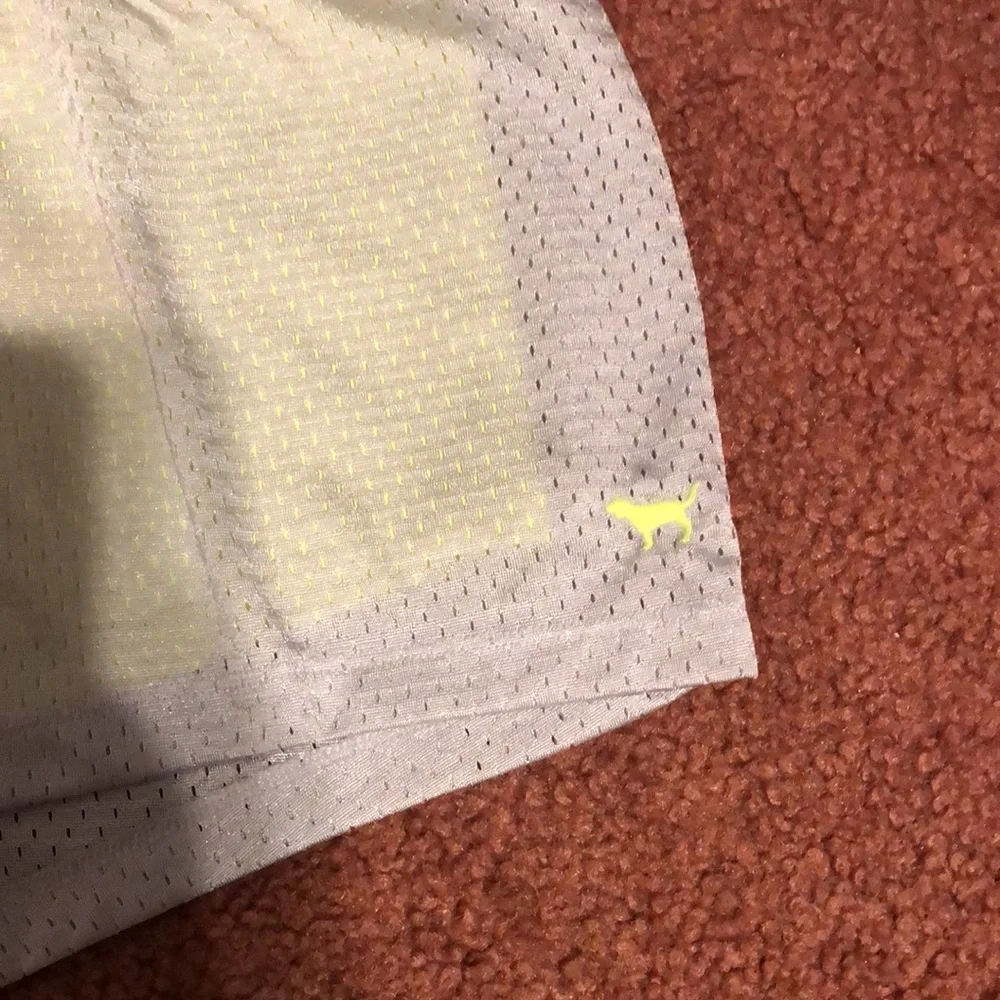 Victoria Secret PINK Shorts - Picture 2 of 7